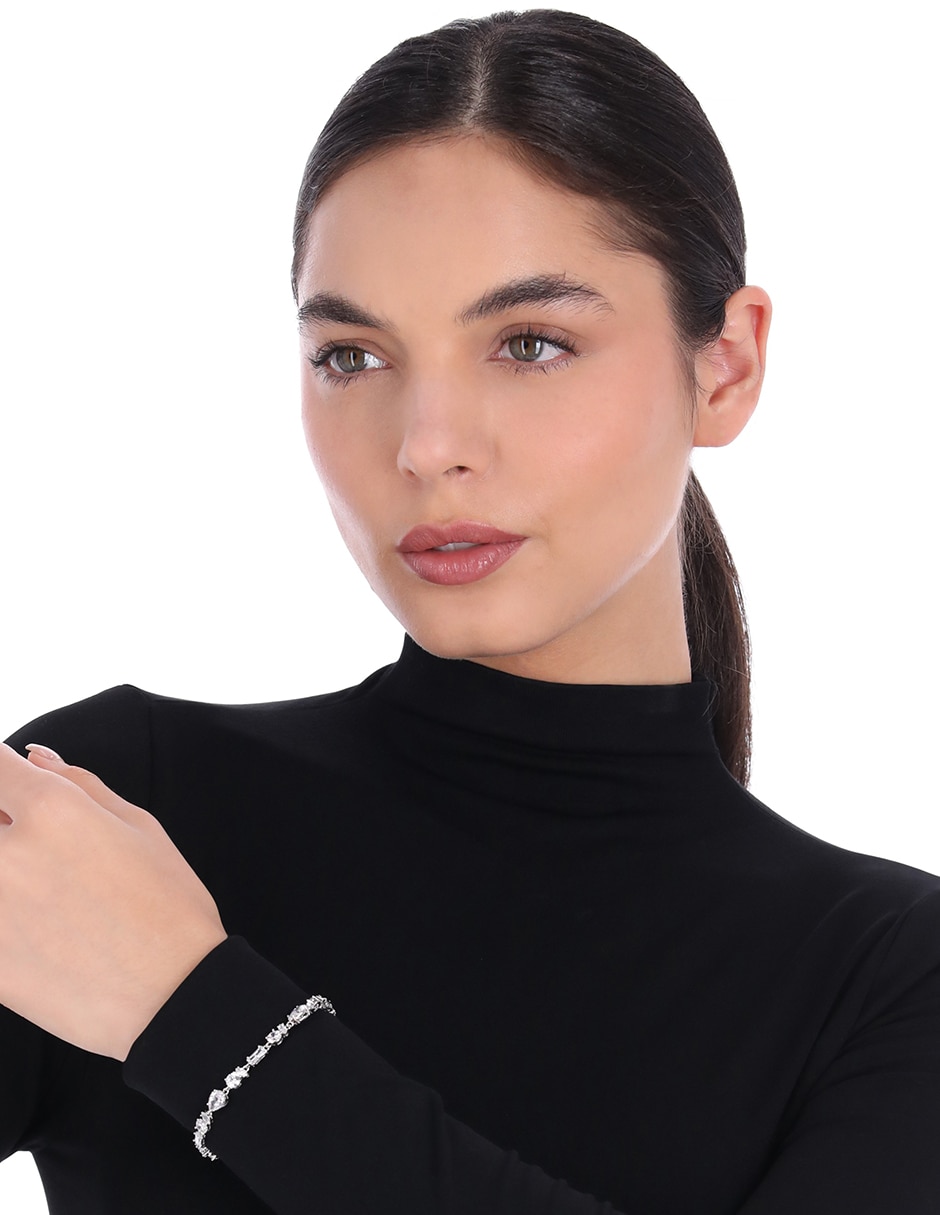 Brazalete Givenchy acabado brillante