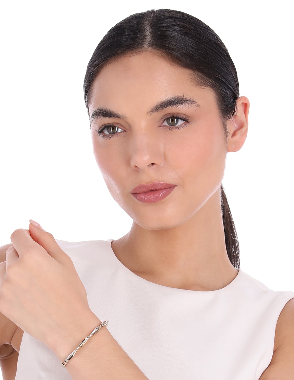 Brazalete Givenchy acabado pave