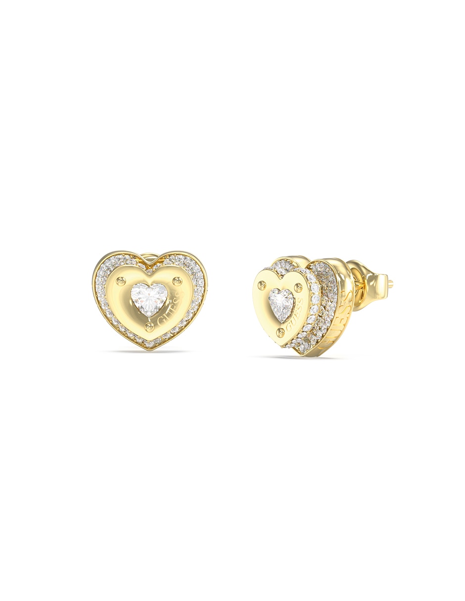 Aretes de corazón con acabado pavé