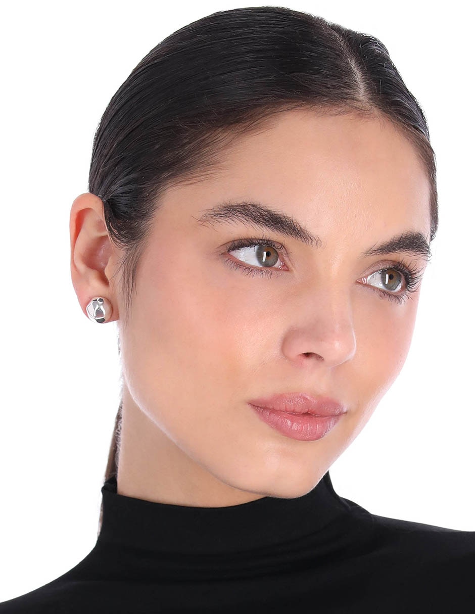 Set de aretes con acabado pulido 3