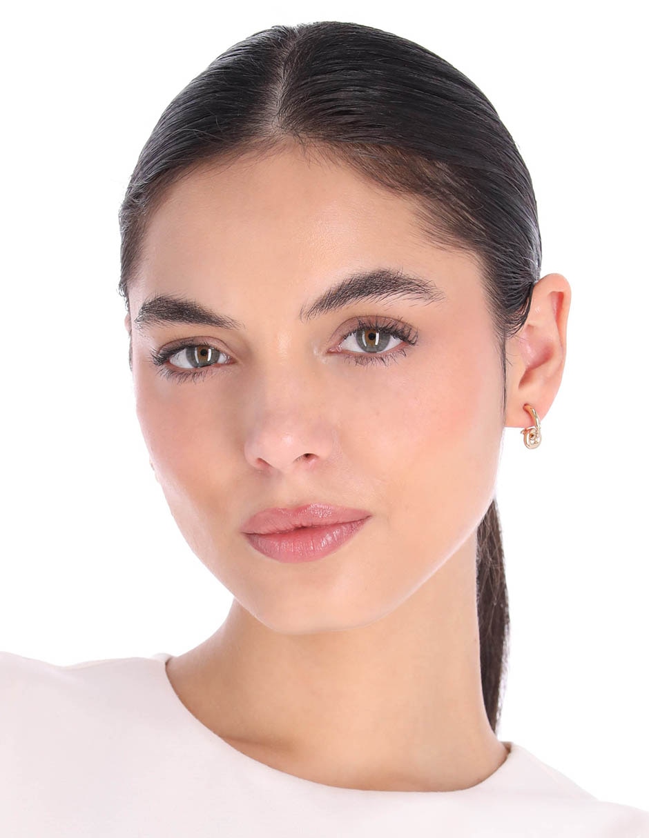 Set de aretes con acabado pavé 3