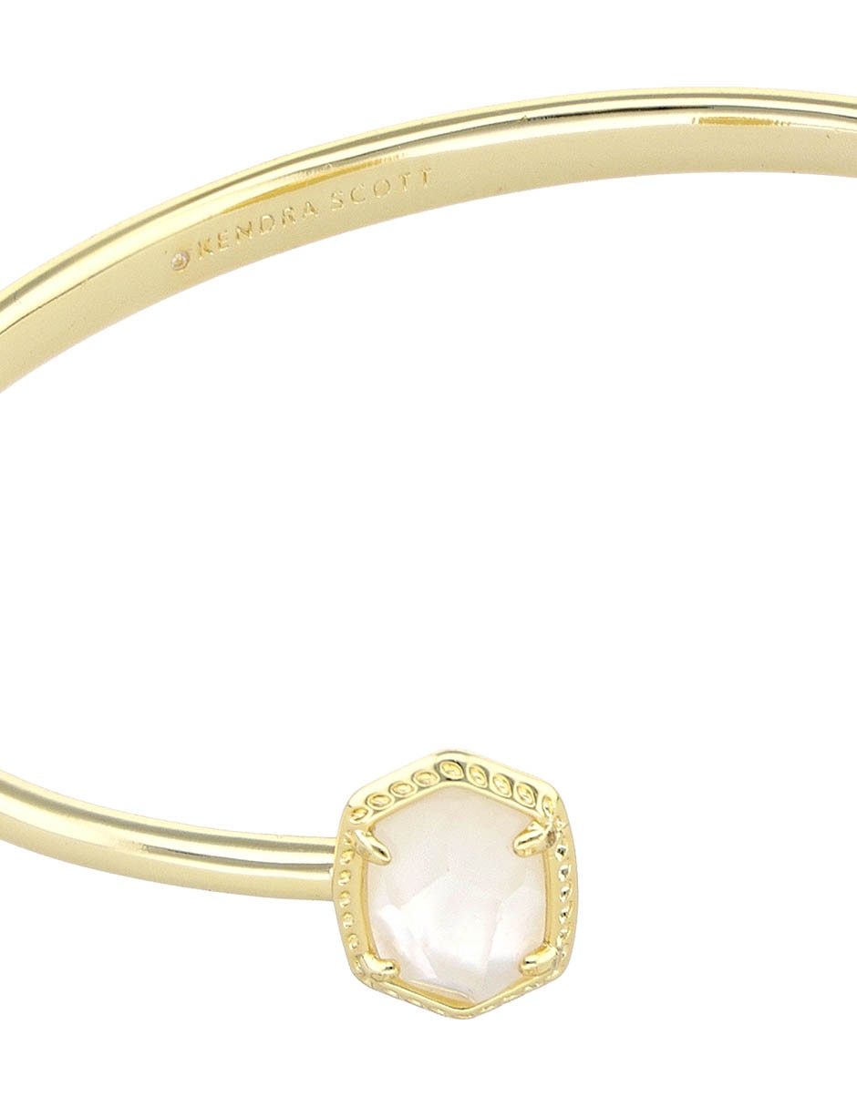 Pulsera con acabado baño de oro 2