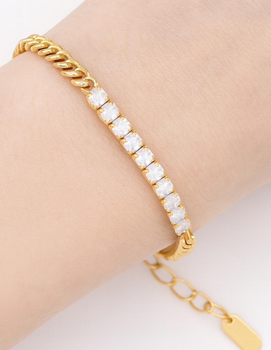 Pulsera con zirconia 18 k con acabado chapa de oro