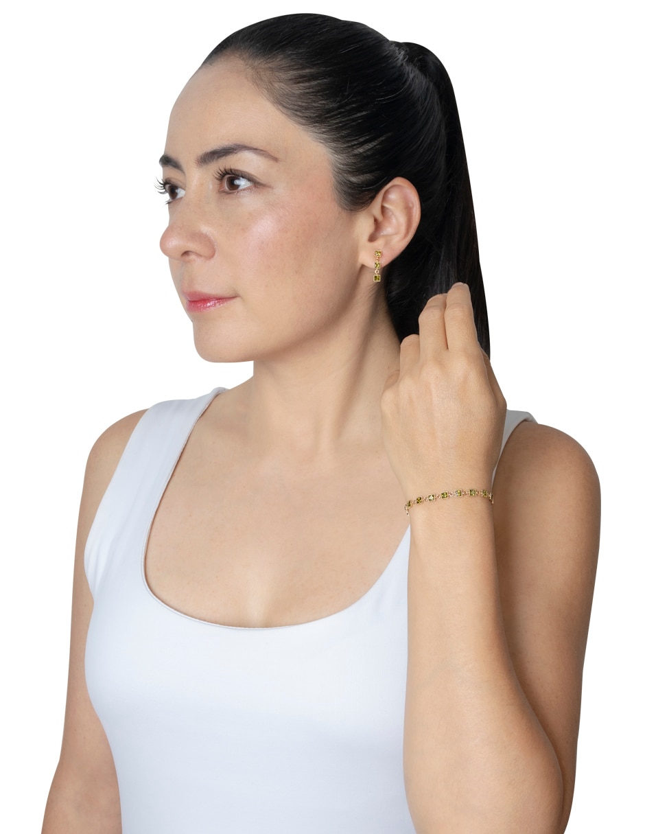 Aretes y pulsera Aretes y pulsera