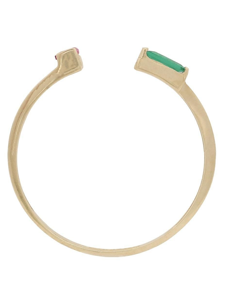 Anillo redondo 10 k de oro zirconia pulido