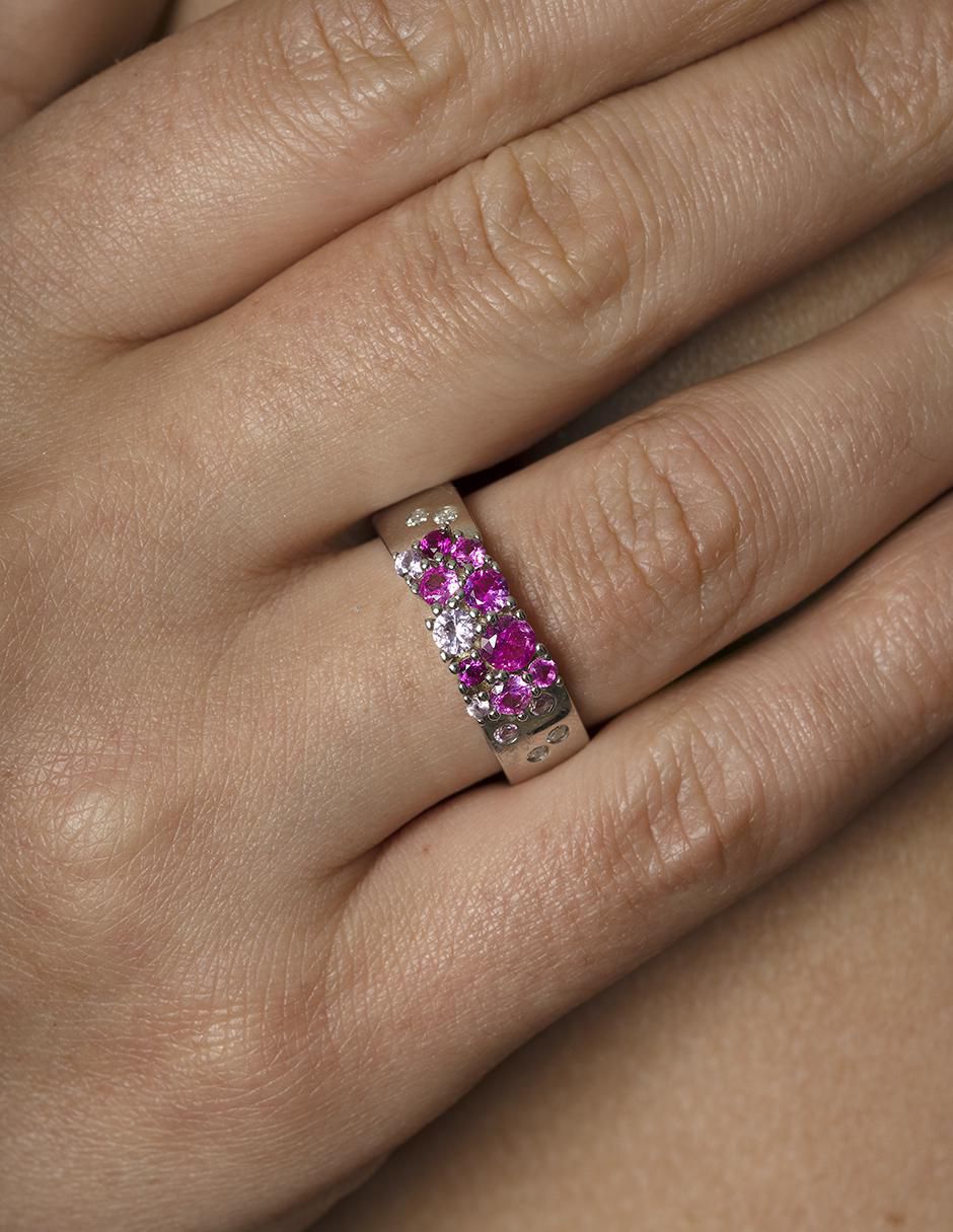Anillo P 925 de plata zafiro pavé