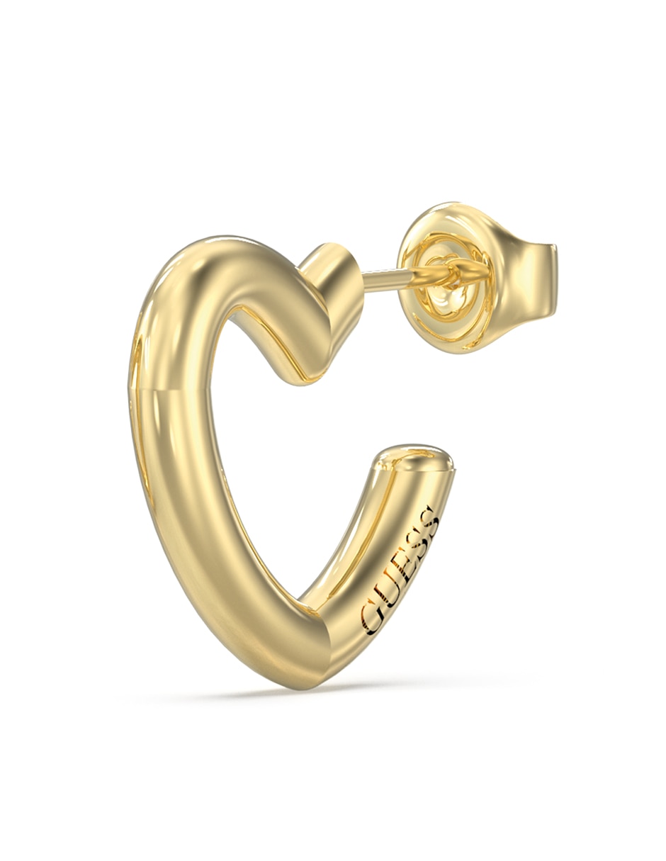 Aretes de corazón con acabado brillante 3