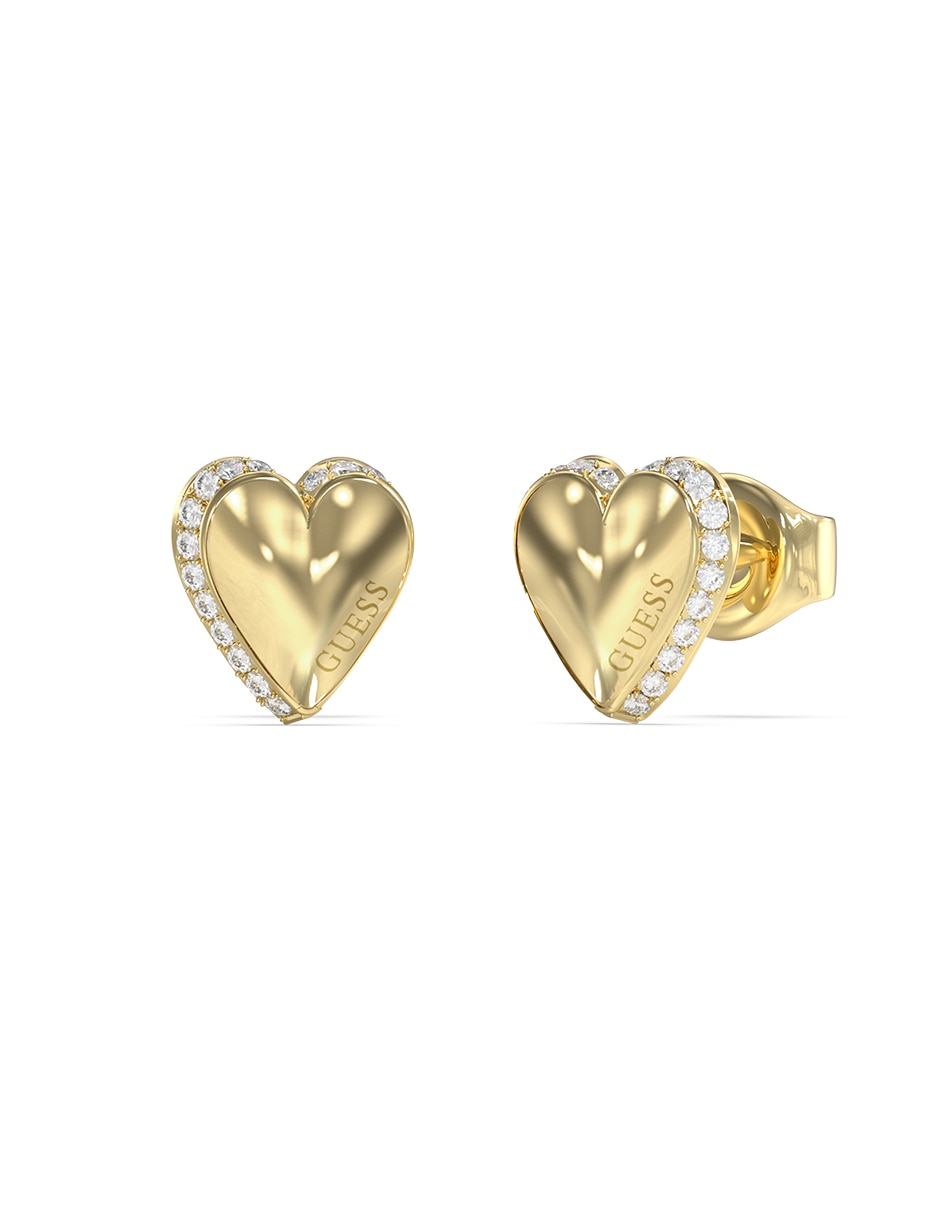 Aretes de corazón con acabado pavé