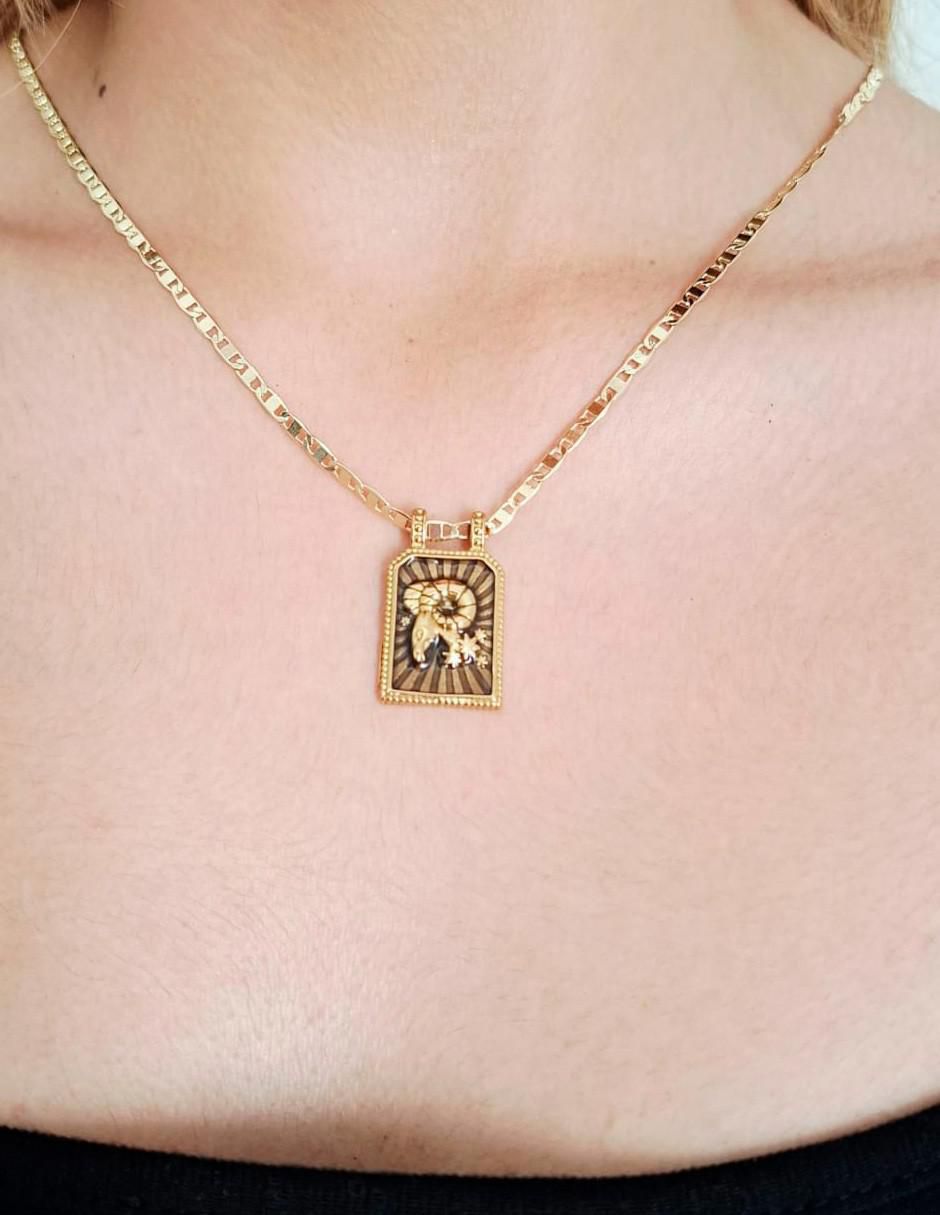 Collar con dije de signo zodiacal Constelaciones de oro laminado 10 K