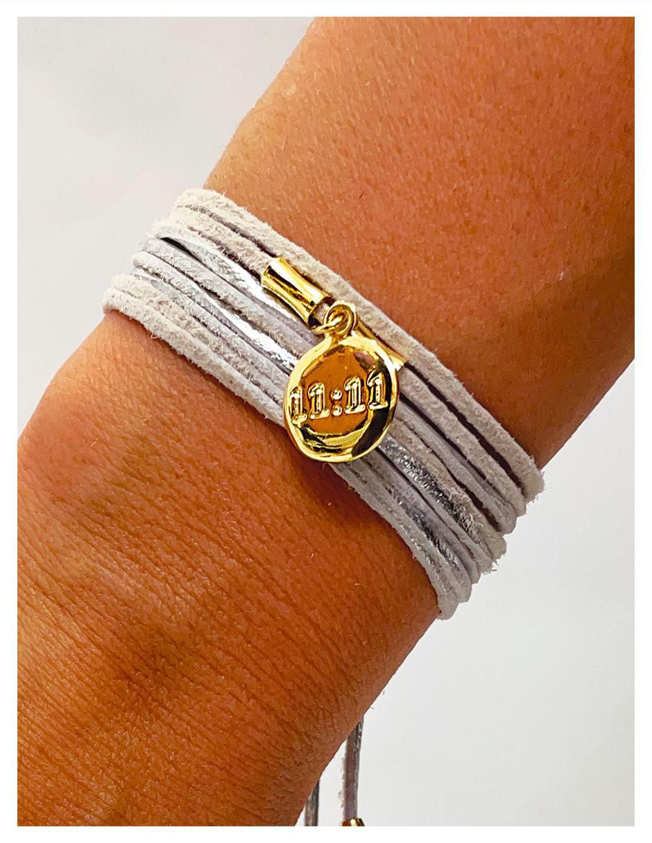 Pulsera con acabado baño de oro 18 K 2