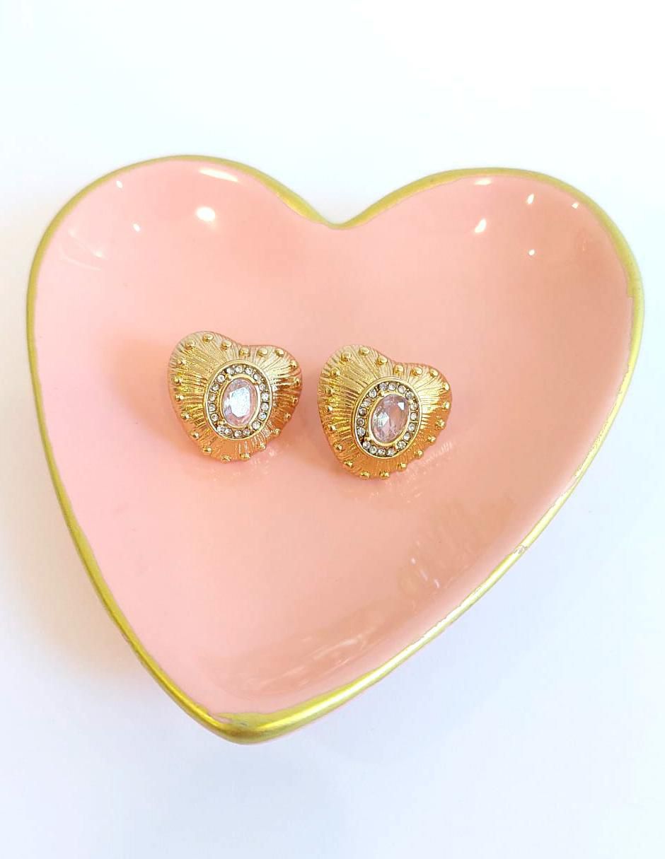 Arete de corazón con acabado baño de oro zirconia
