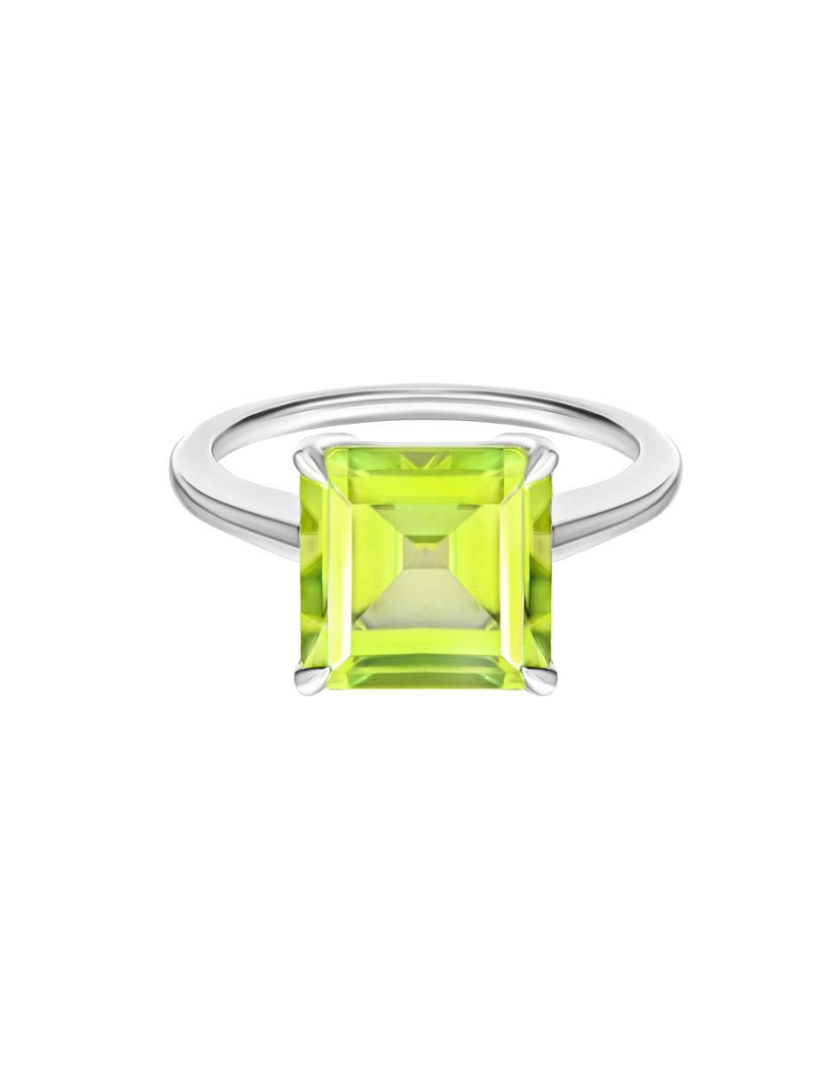 Anillo 14 k de oro peridoto liso