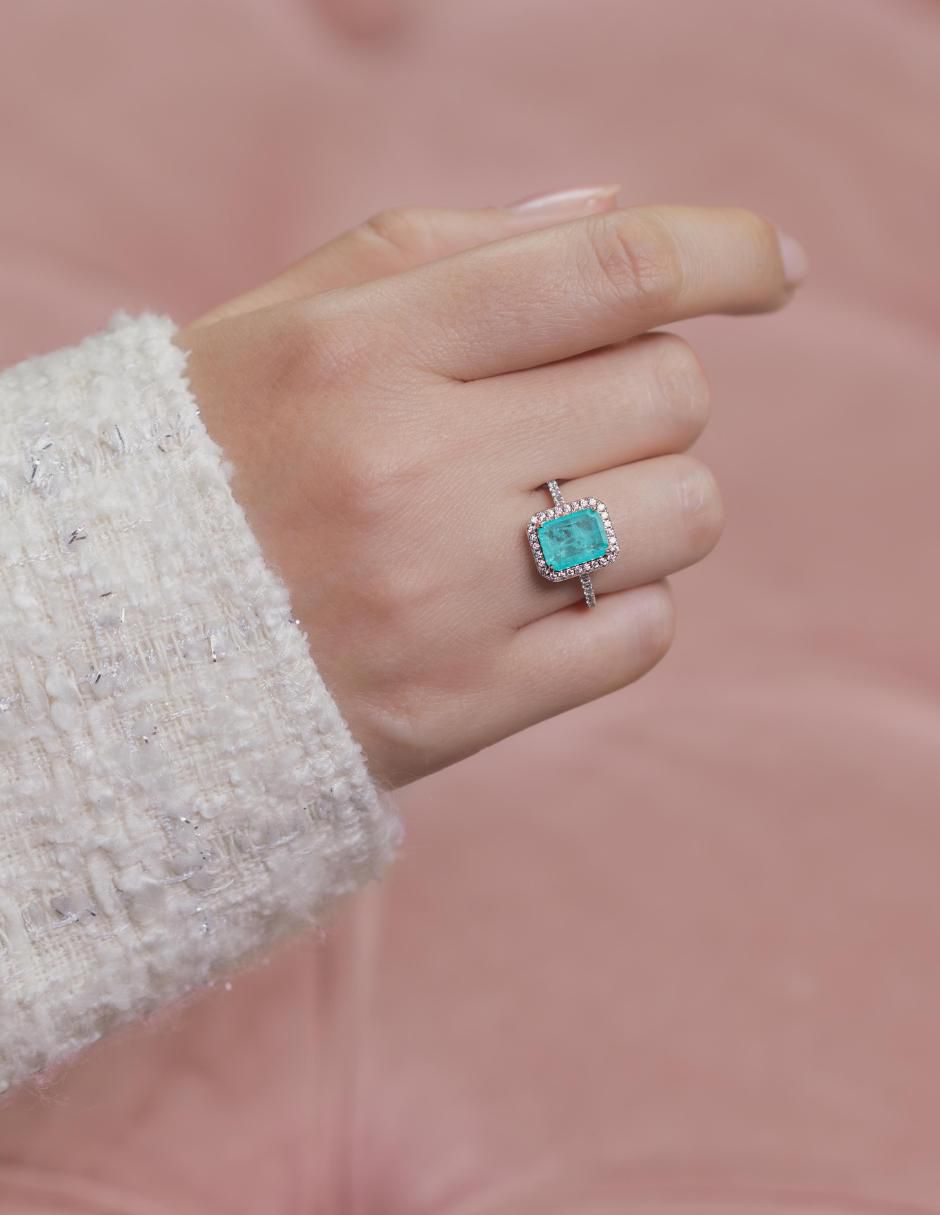 Anillo con gema rectangular Luxury P 925 de plata zirconia pavé