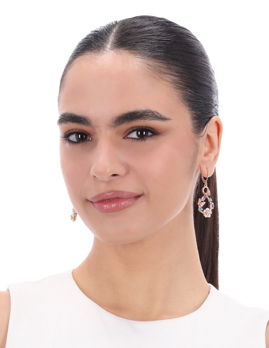 Aretes de gota con acabado brillante 3