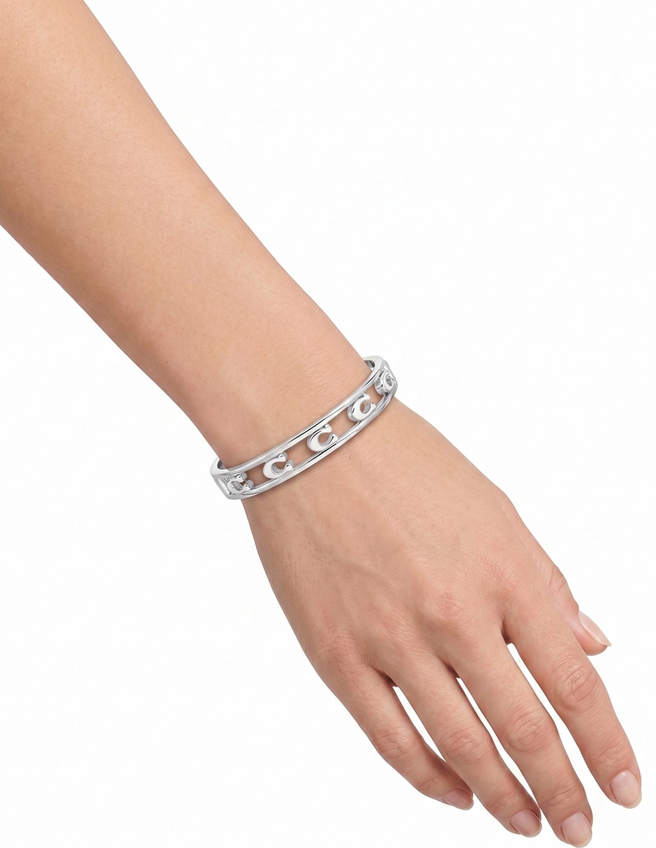 Pulsera coach de latón coaug25mrkt3 con acabado liso