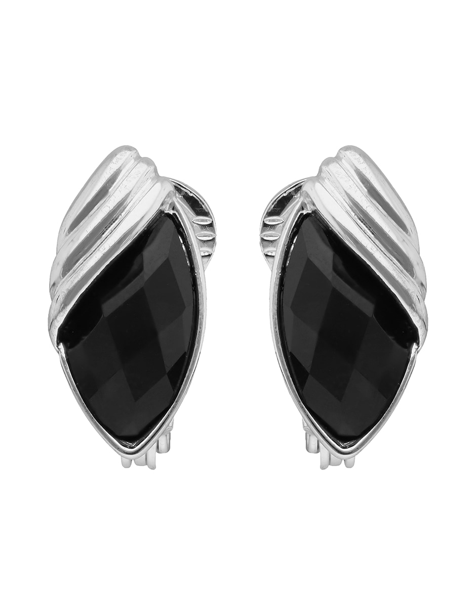 Aretes cortos ovalados night out con acabado liso pulido 1