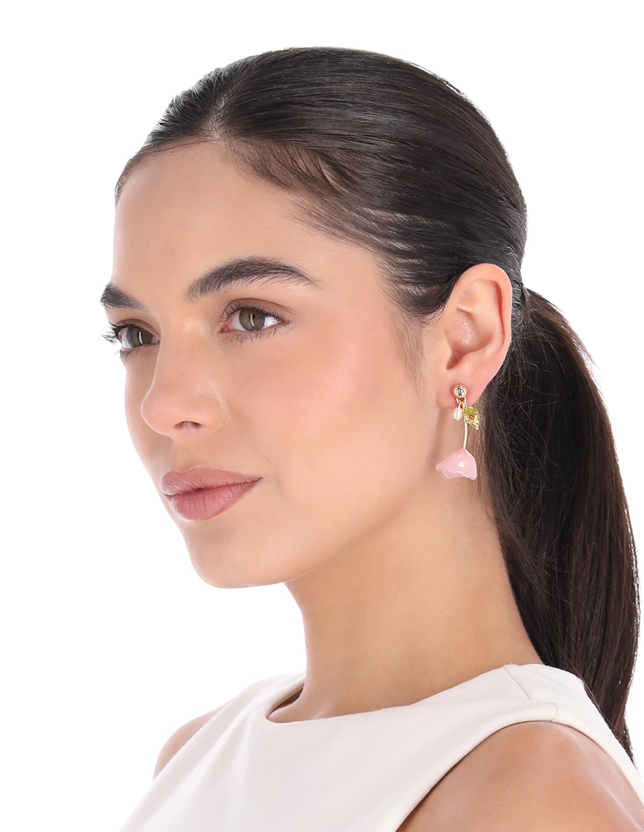 Aretes cortos con acabado brillante 3