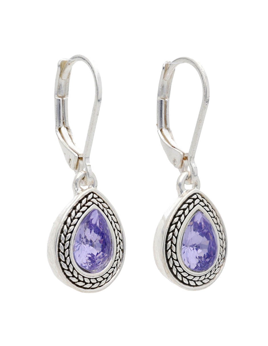 Aretes cortos con acabado pulido 2