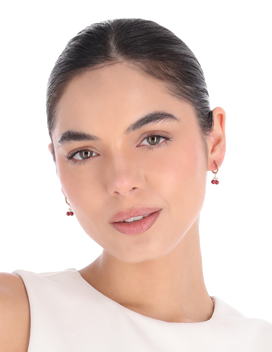 Aretes cortos de cereza cherry charms con acabado brillante 3