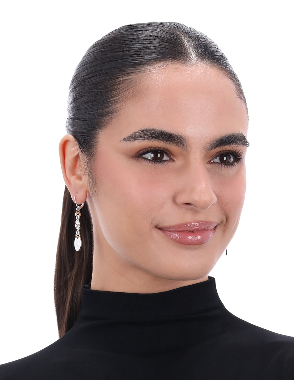 Aretes circulares Daisie con acabado pulido 2