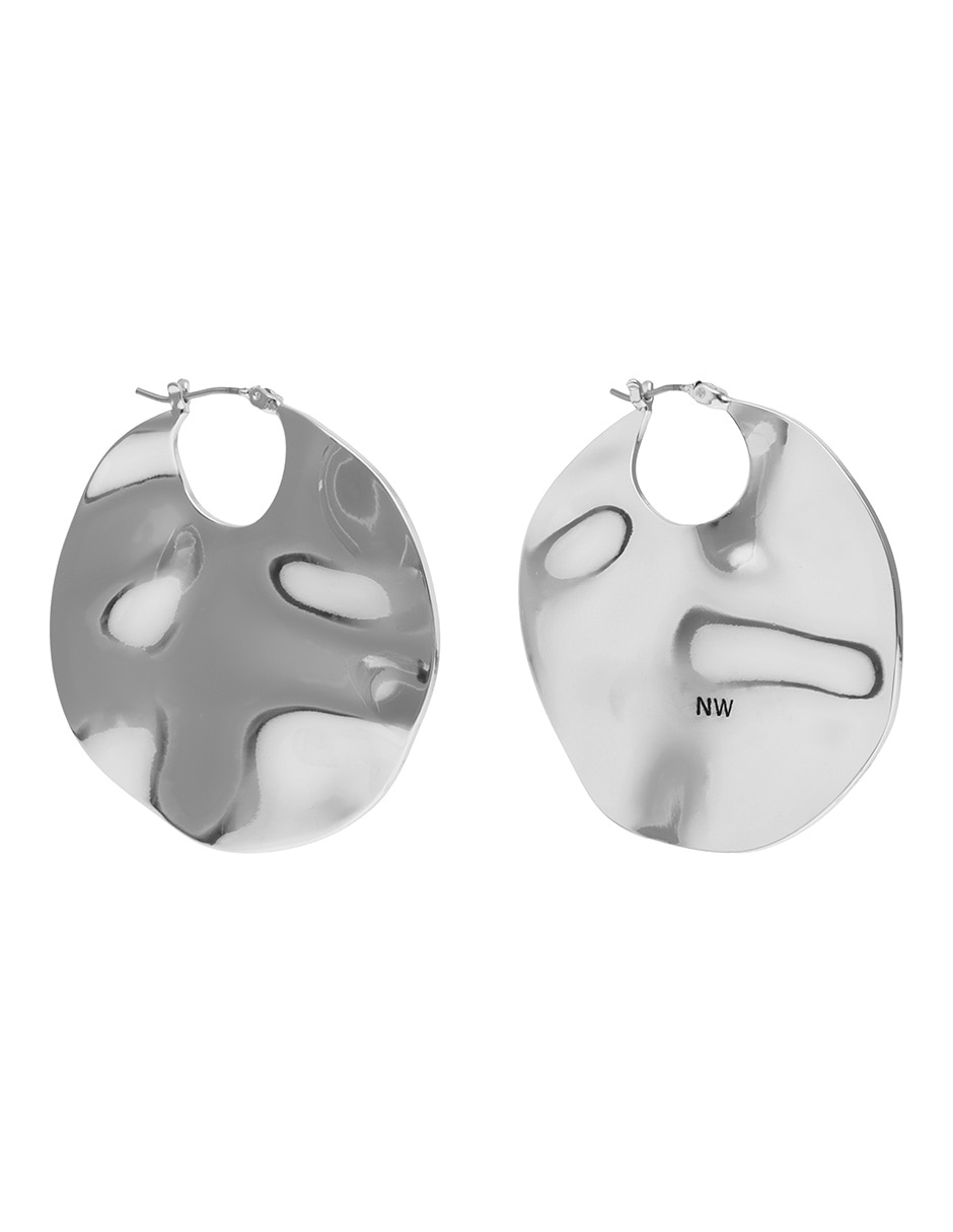 Aretes circulares Tritone Organic Discs con acabado martillado