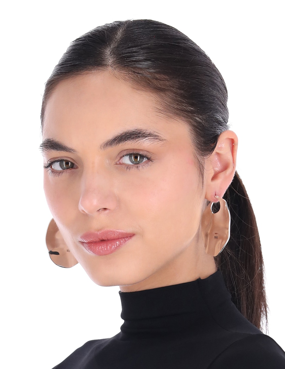 Aretes circulares Tritone Organic Discs con acabado martillado 3