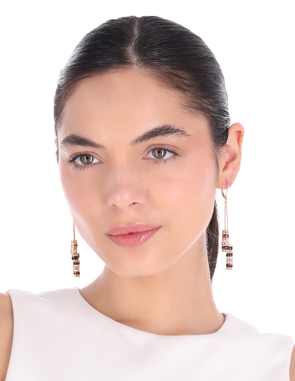 Aretes Leather Tortoise con acabado pulido 3
