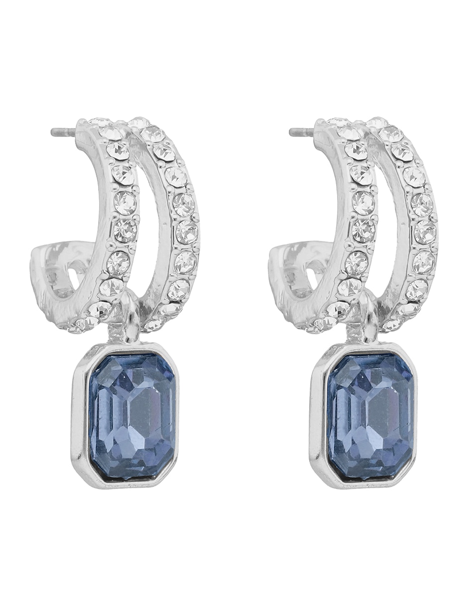 Aretes cuadrados Breezy con acabado pavé 2