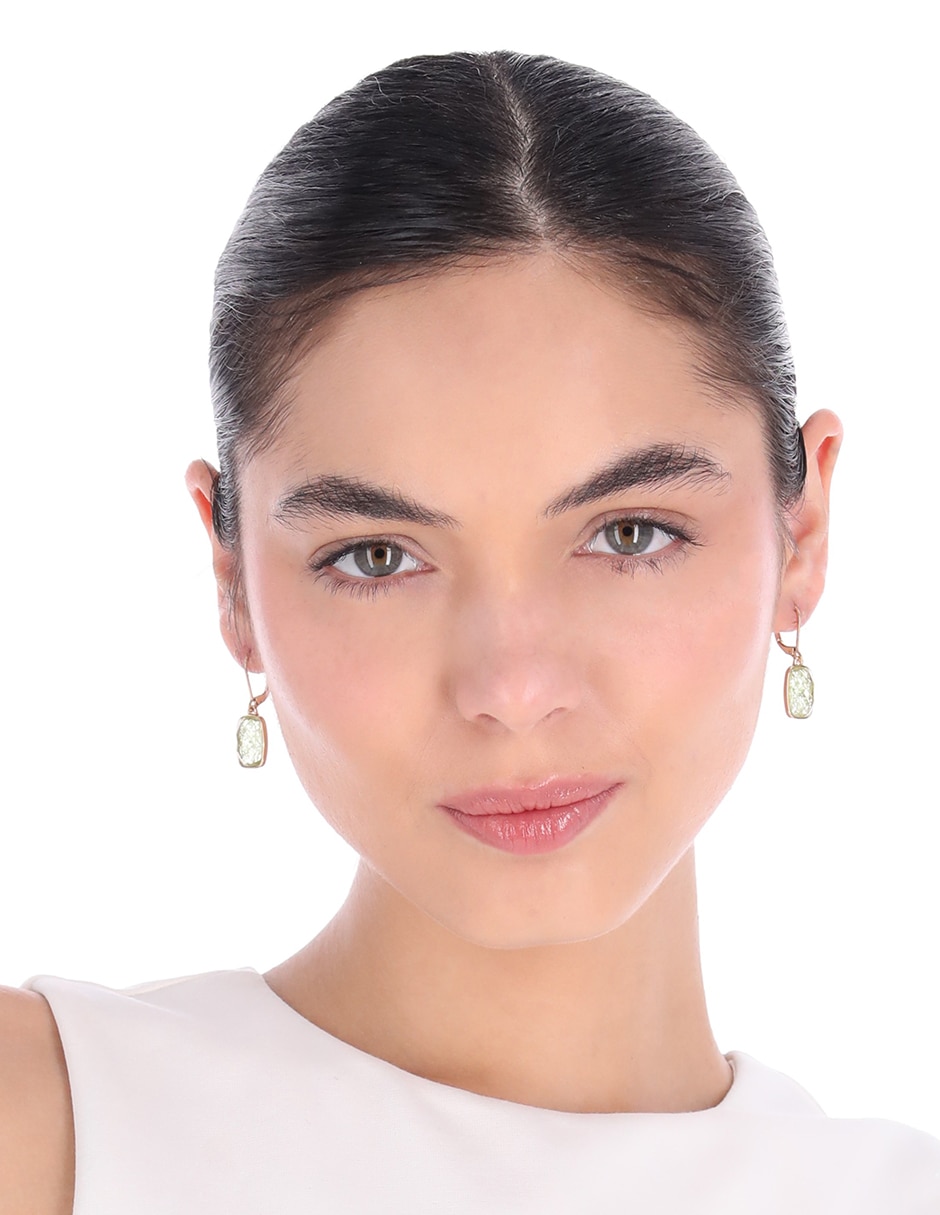 Aretes rectangulares con acabado esmaltado 3