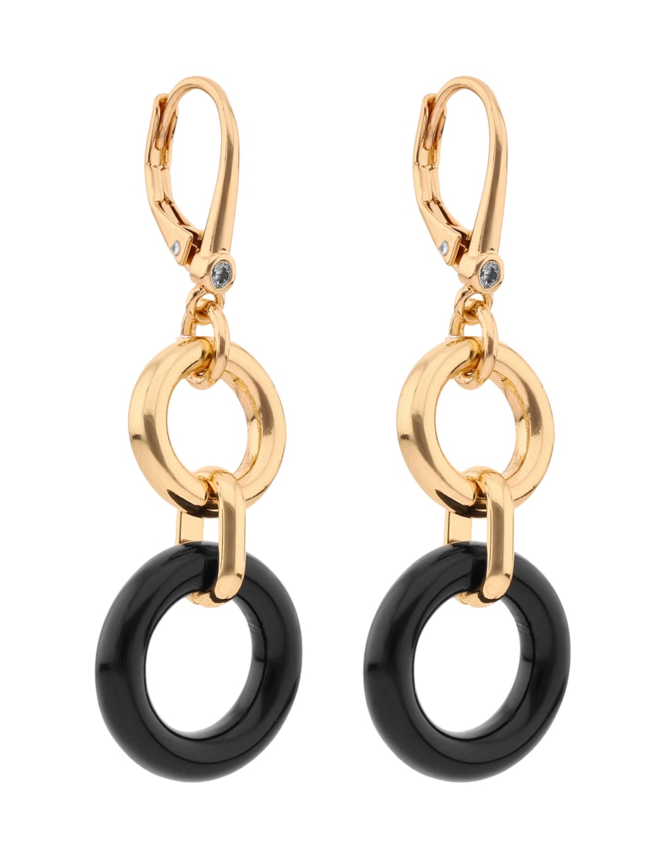 Aretes cortos baylor con acabado liso mate 2