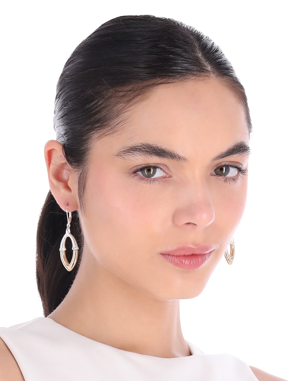 Aretes Tulip Time con acabado brillante 3