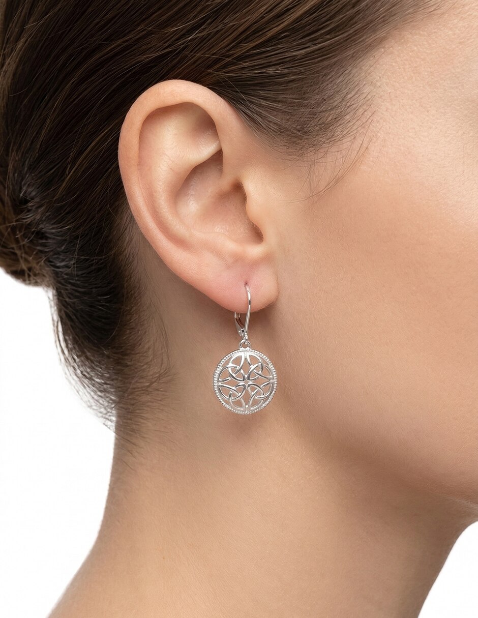 Aretes cortos Openwork con acabado pulido 3