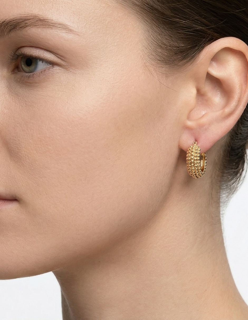Arracadas openwork con acabado brillante