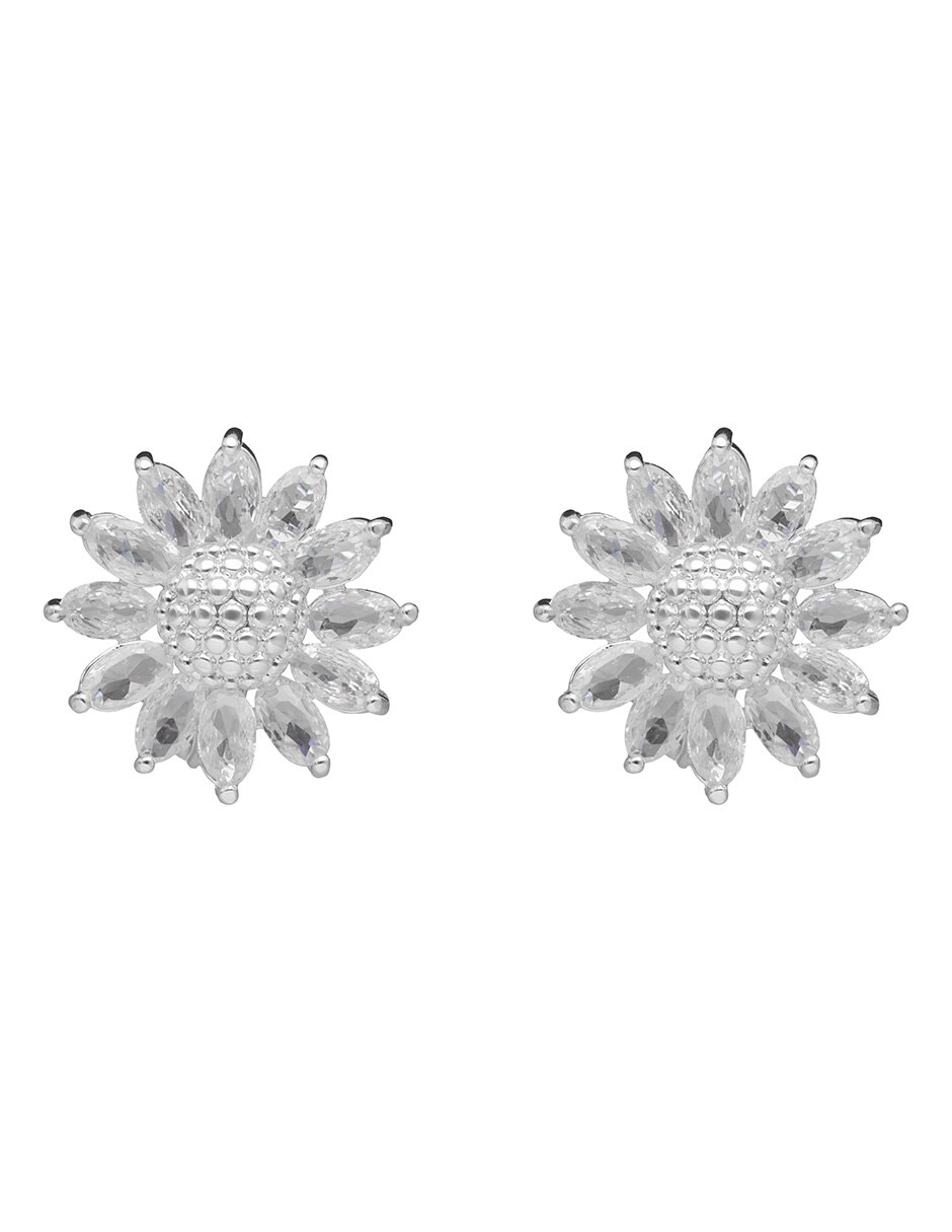 Aretes cortos de flor con acabado pulido 3