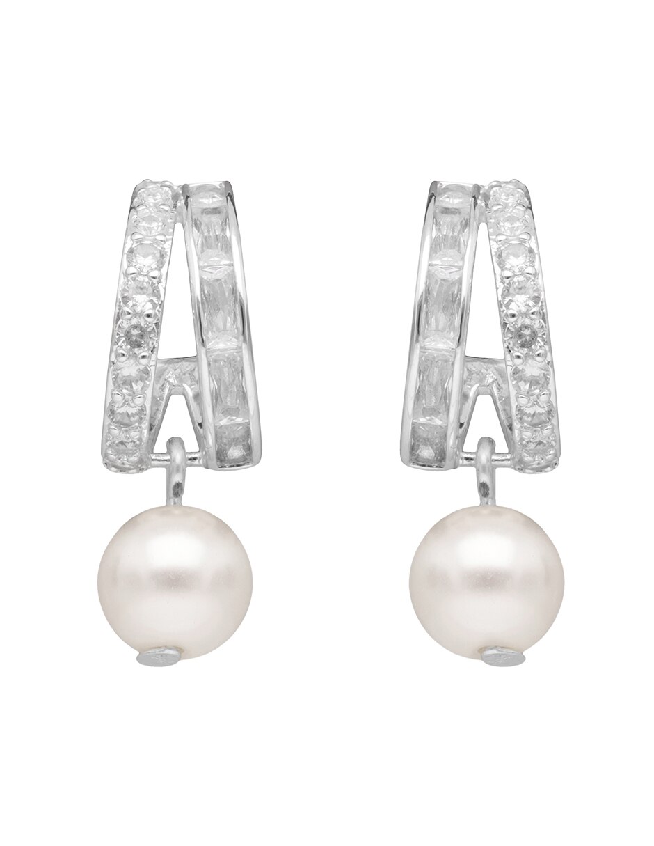 Aretes cortos con acabado pulido 2