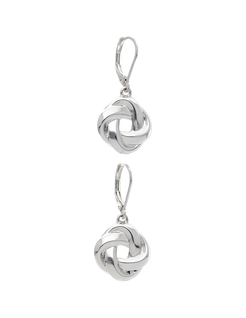 Aretes largos con acabado brillante 2