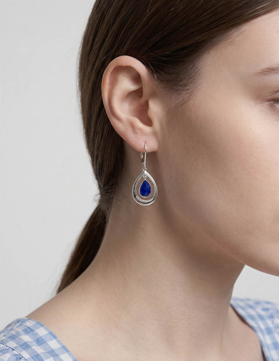 Aretes Largos De Gota Con Acabado Brillante 4