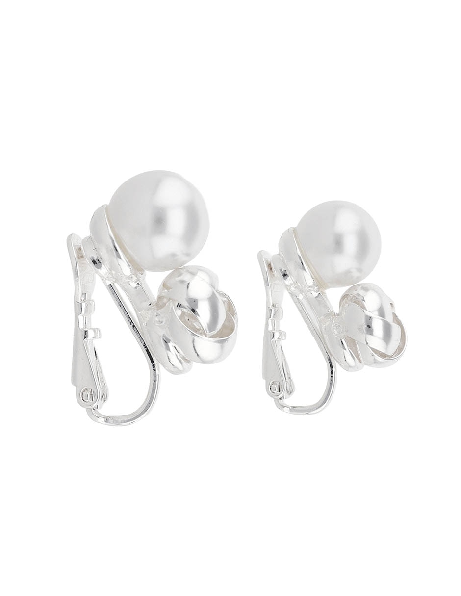 Aretes cortos con acabado liso 3
