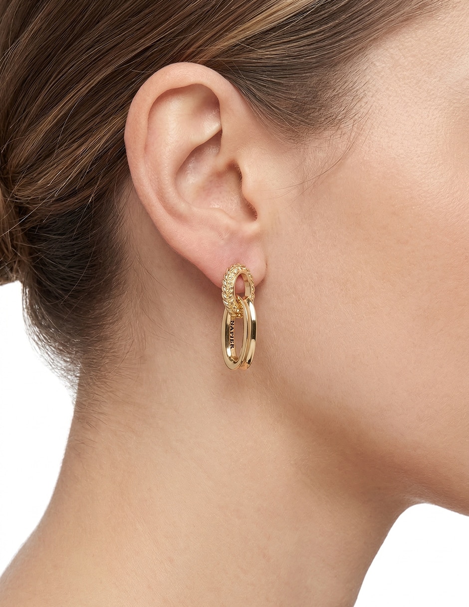 Arracadas golden links con acabado brillante