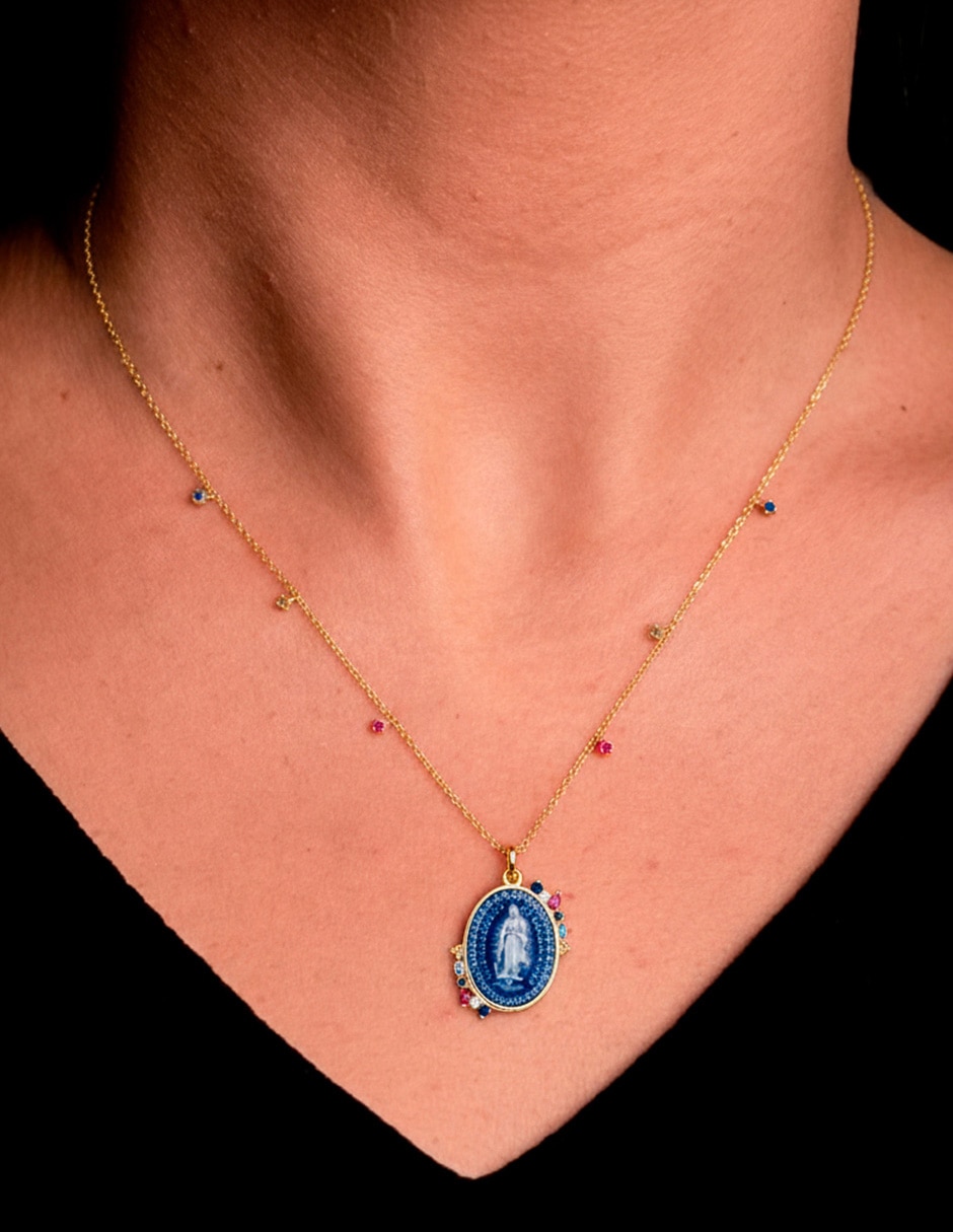 Collar 4
