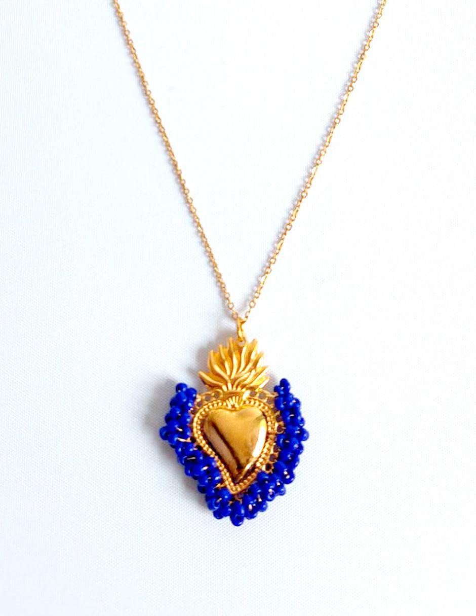 Collar con dije Sagrado Corazón con acabado chapa de oro 14 K