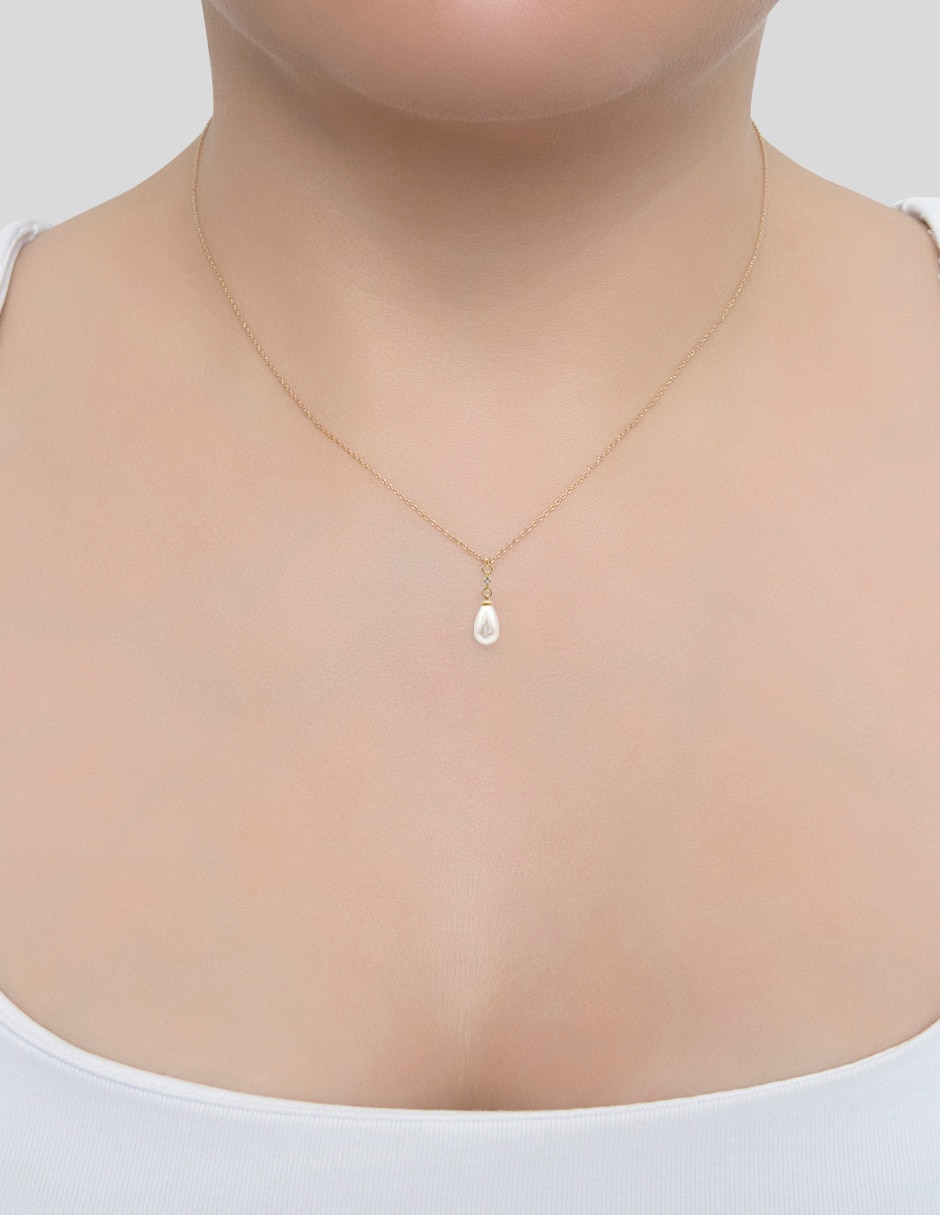 Collar con dije de gota perla y cristal