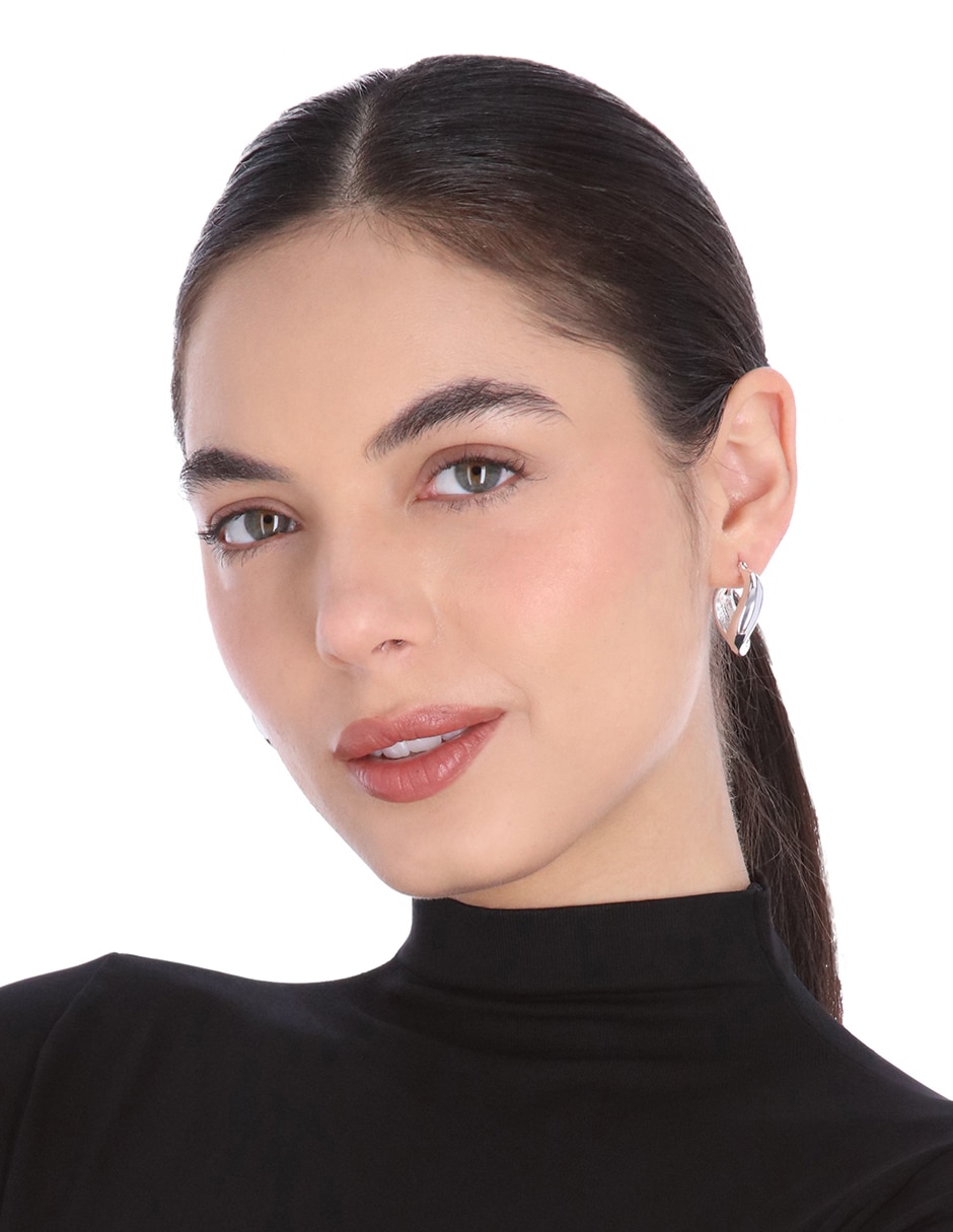 Aretes Cortos Silver Waves con acabado pulido 3