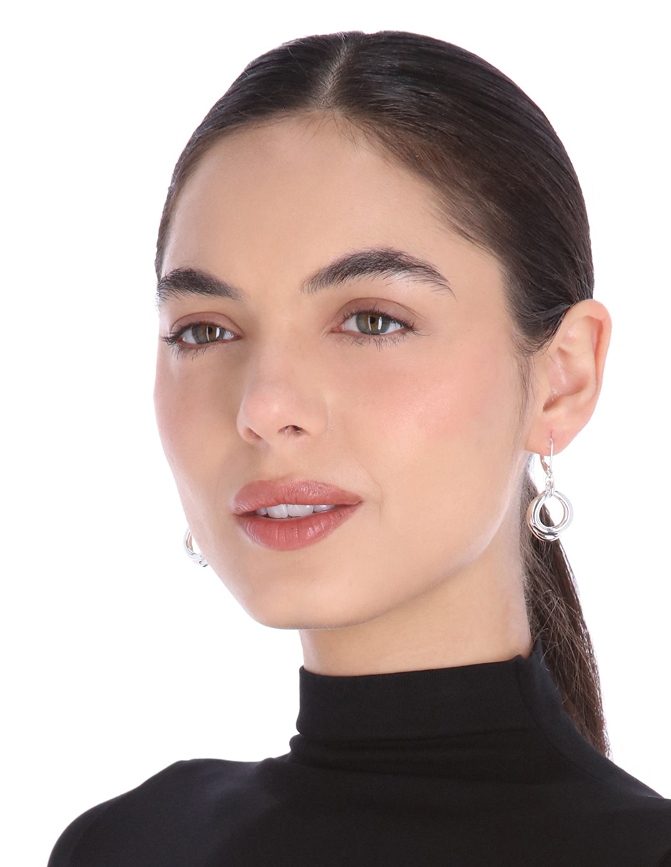 Aretes Cortos Silver Waves con acabado pulido 3