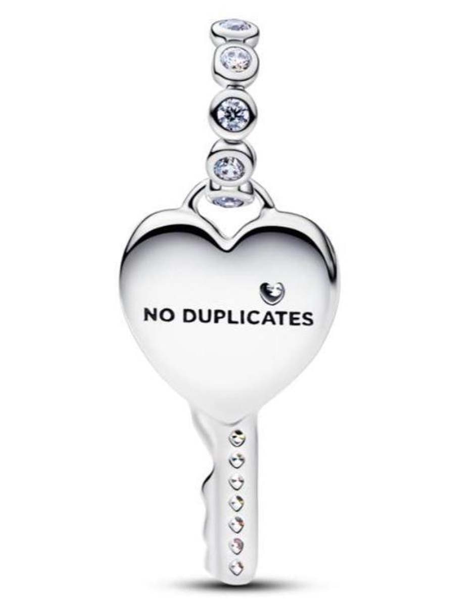 Charm de llave Moments de plata P 925 zirconia cúbica Charm de llave Moments de plata P 925 zirconia cúbica
