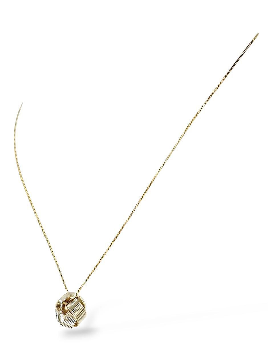 Aretes y collar de nudo de oro laminado 18 k