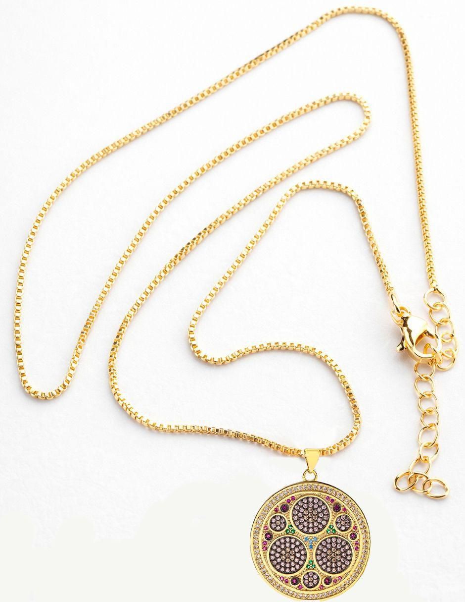 Collar con dije circular Mandala con acabado baño de oro 18 K 5