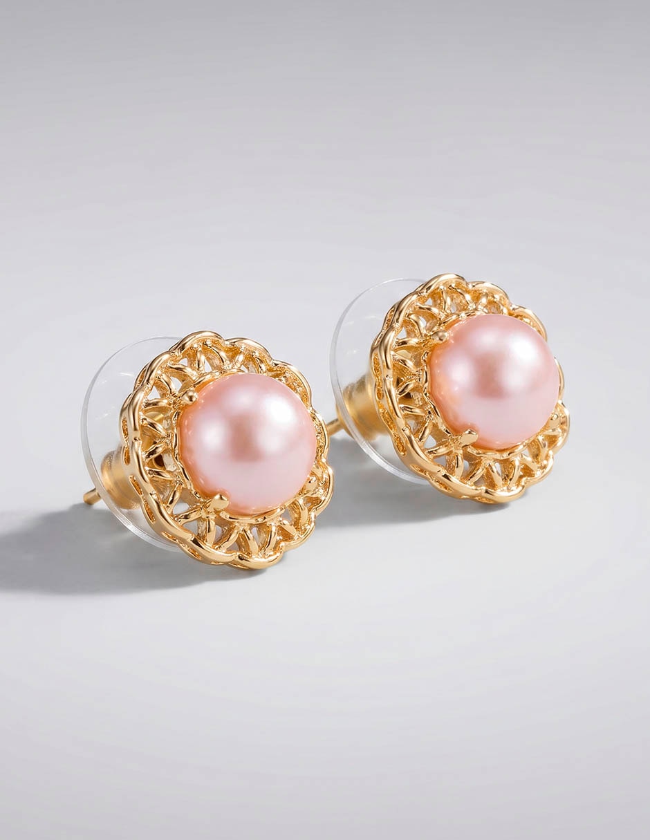 Aretes de flor Gabriella de oro laminado 14 K con acabado brillante perla