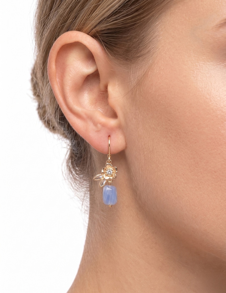 Aretes cortos de flor Fort Lauderdale con acabado mate 3
