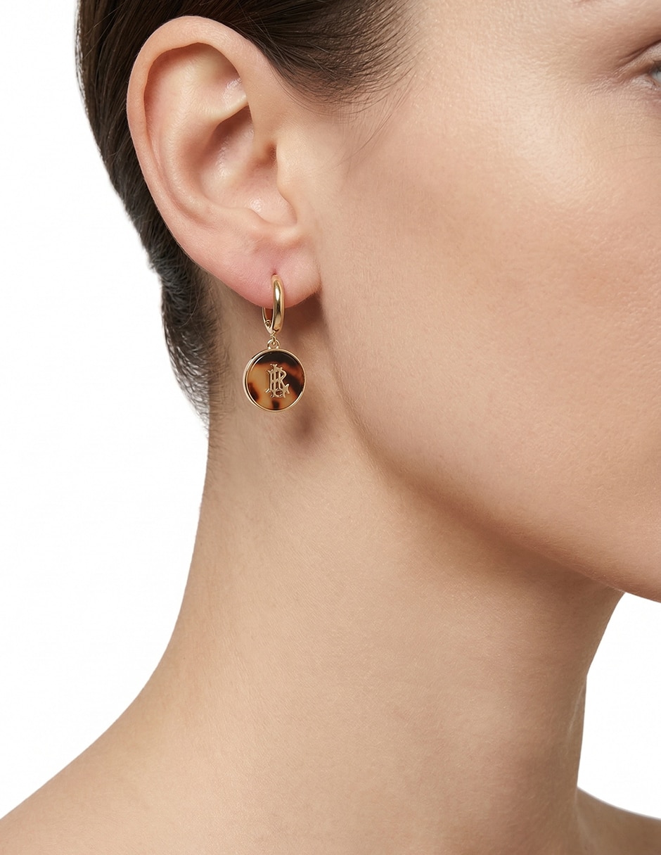 Aretes cortos Martingale con acabado mate 2